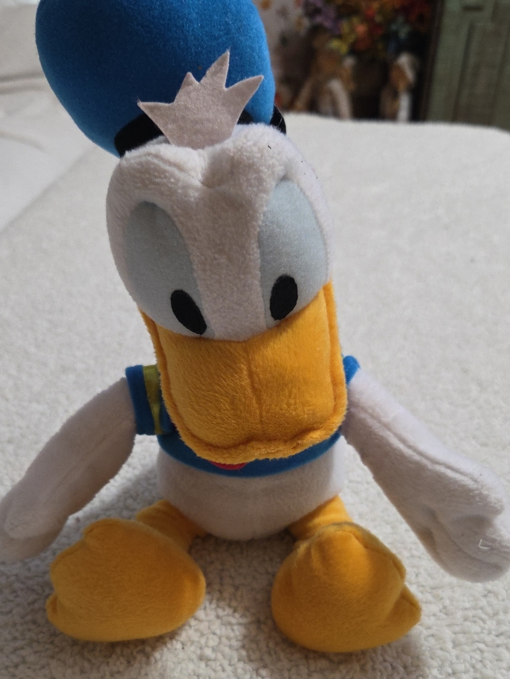 DISNEY DONALD DUCK 15 IN STUFFED PLUSH TOY